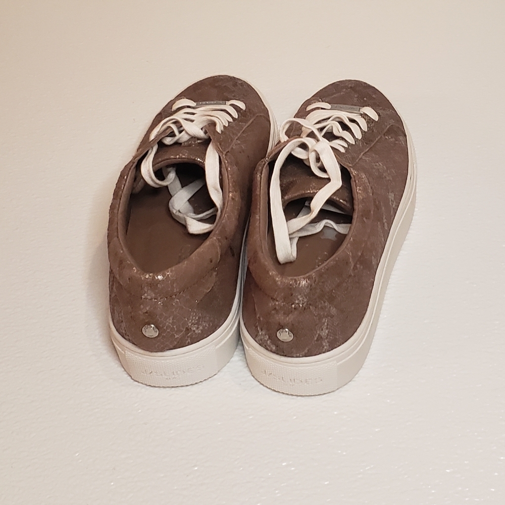 New J/Slides Snake Embossed Metallic Sneakers 7.5 - image 3